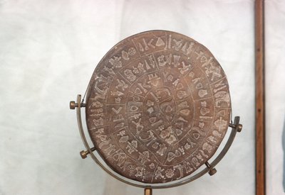 Disc of Phaestos by Minoan